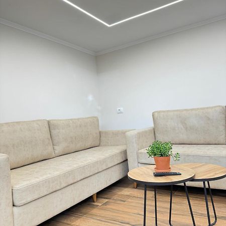 Flors Apartments Durres Bagian luar foto