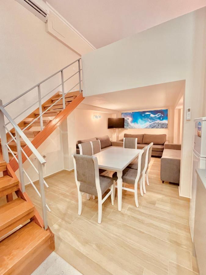 Flors Apartments Durres Bagian luar foto