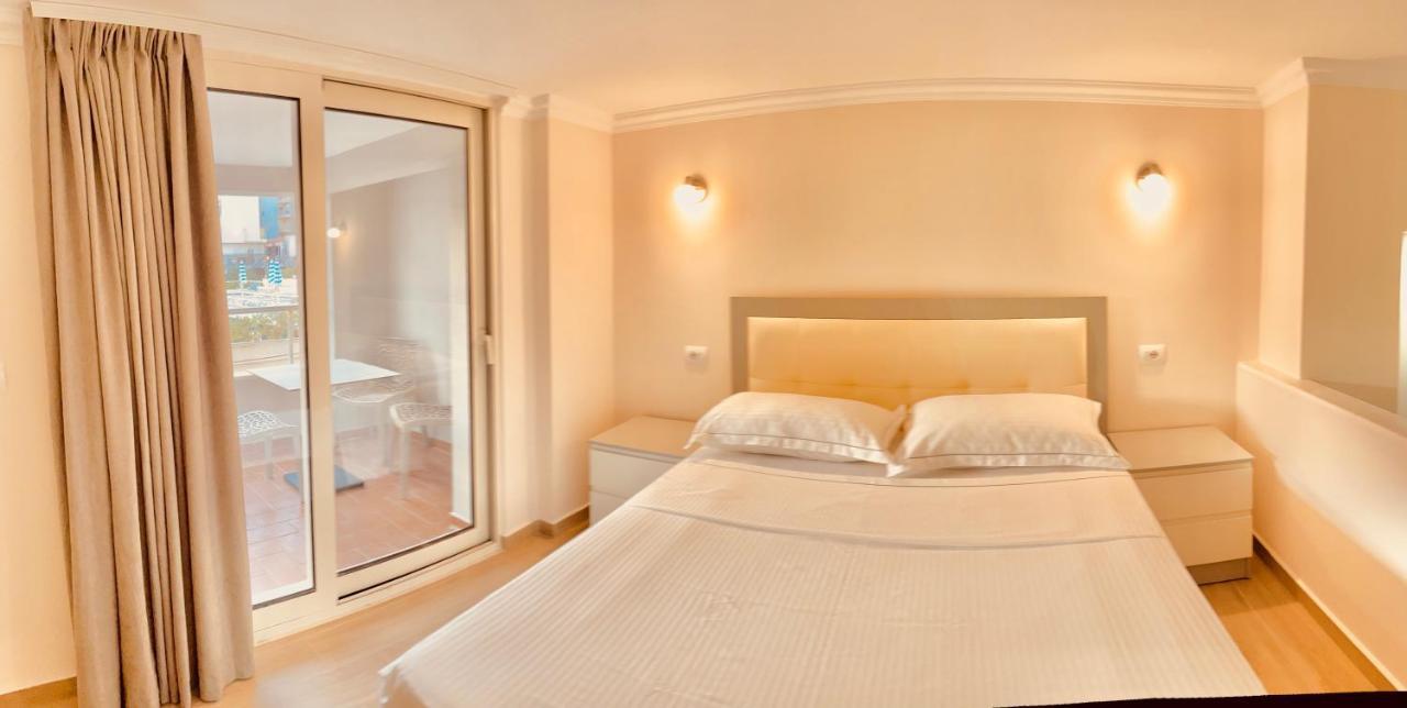 Flors Apartments Durres Bagian luar foto