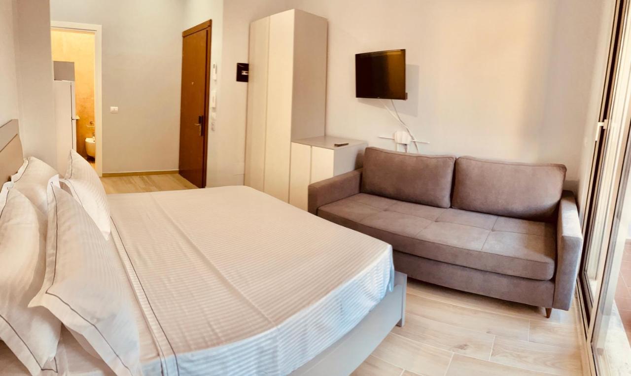 Flors Apartments Durres Bagian luar foto