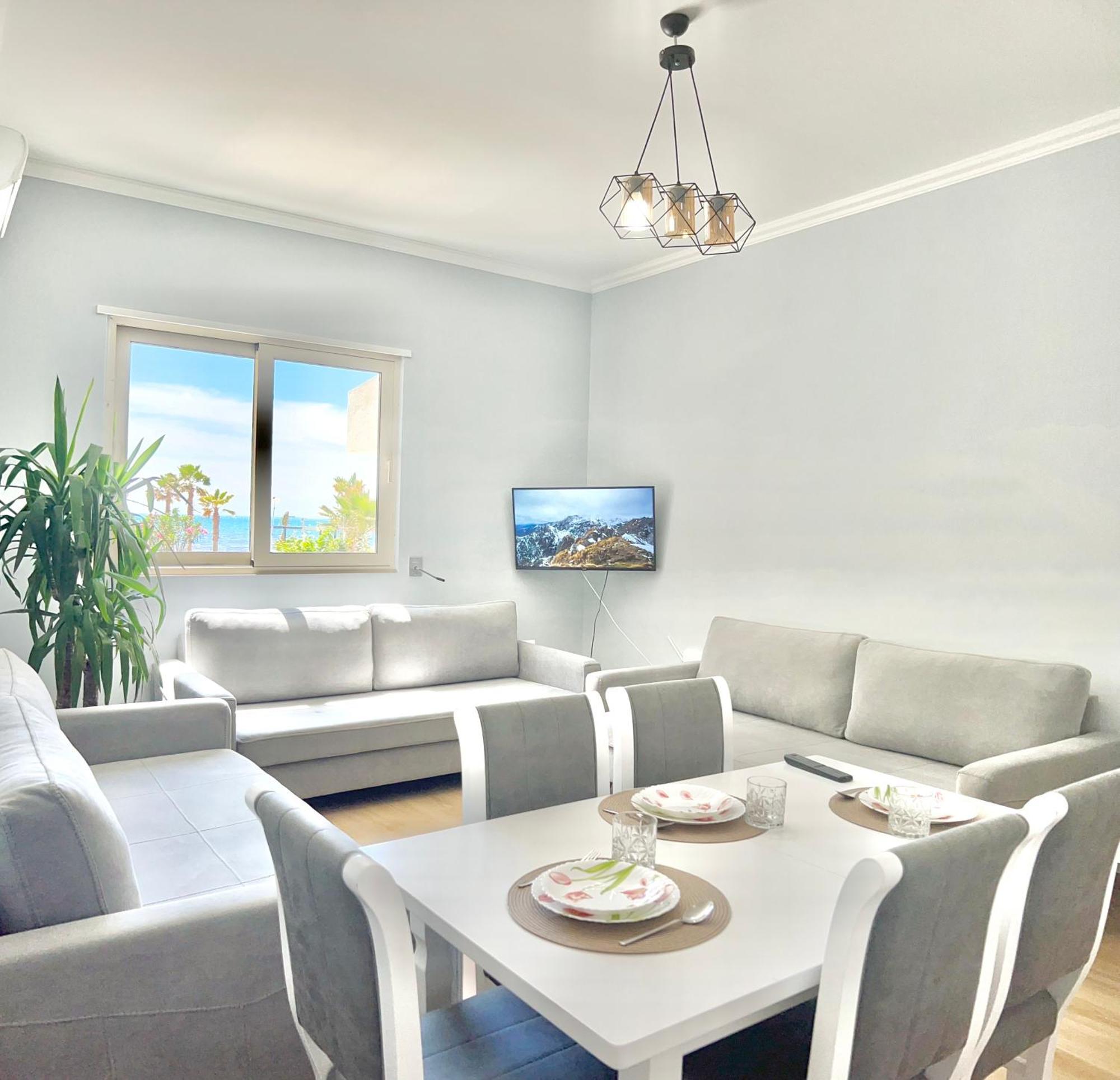 Flors Apartments Durres Bagian luar foto