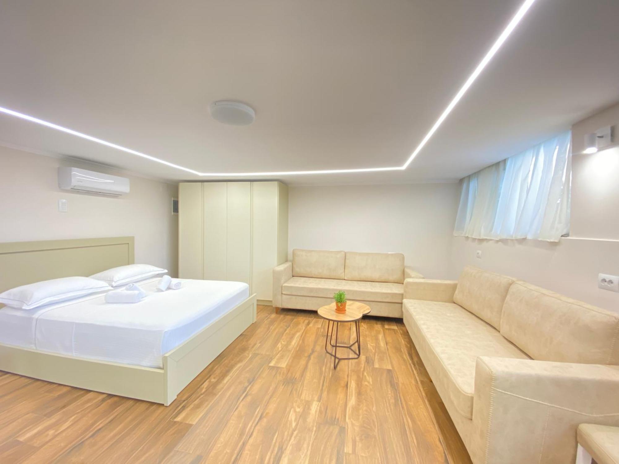 Flors Apartments Durres Bagian luar foto