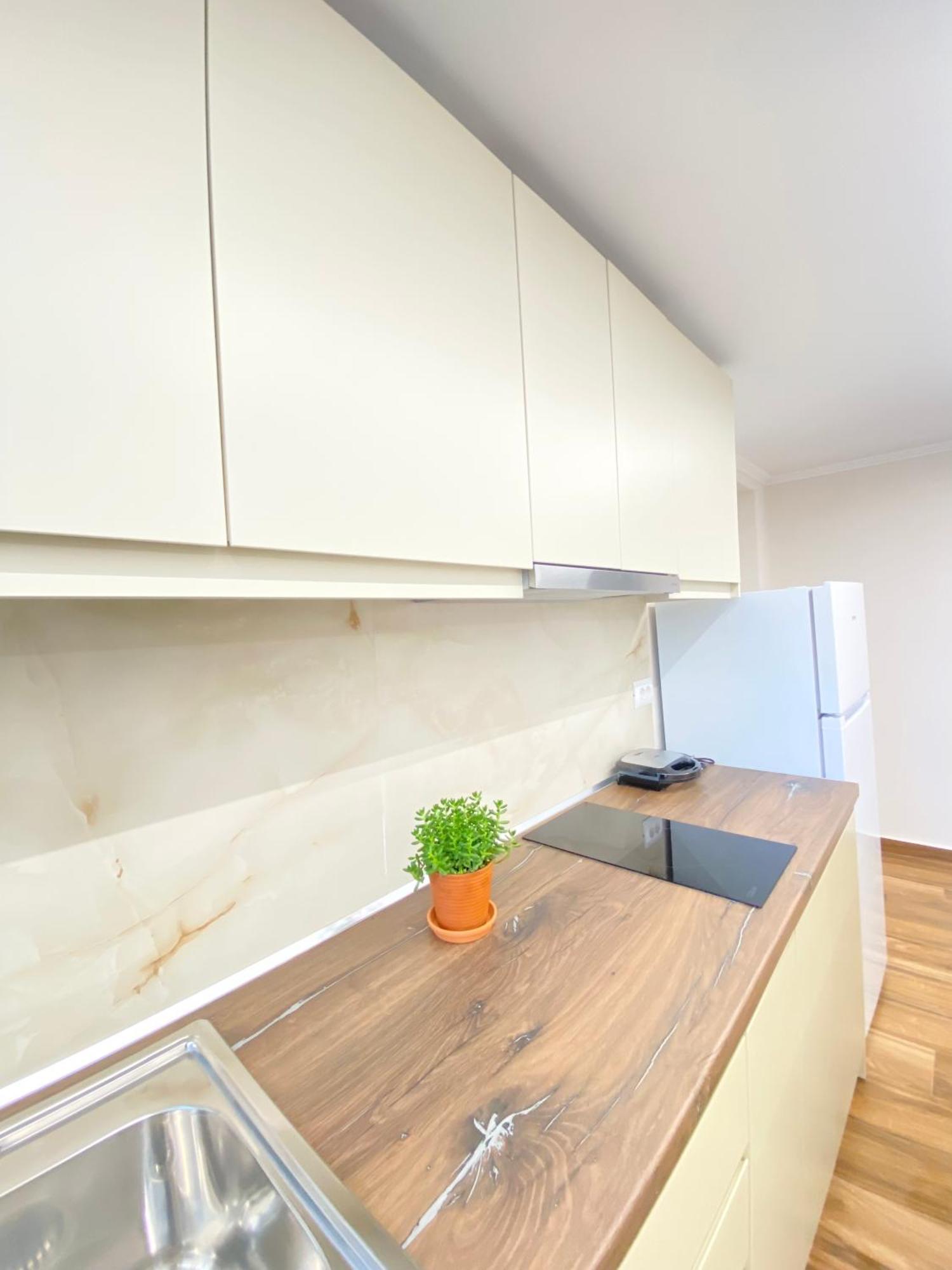 Flors Apartments Durres Bagian luar foto